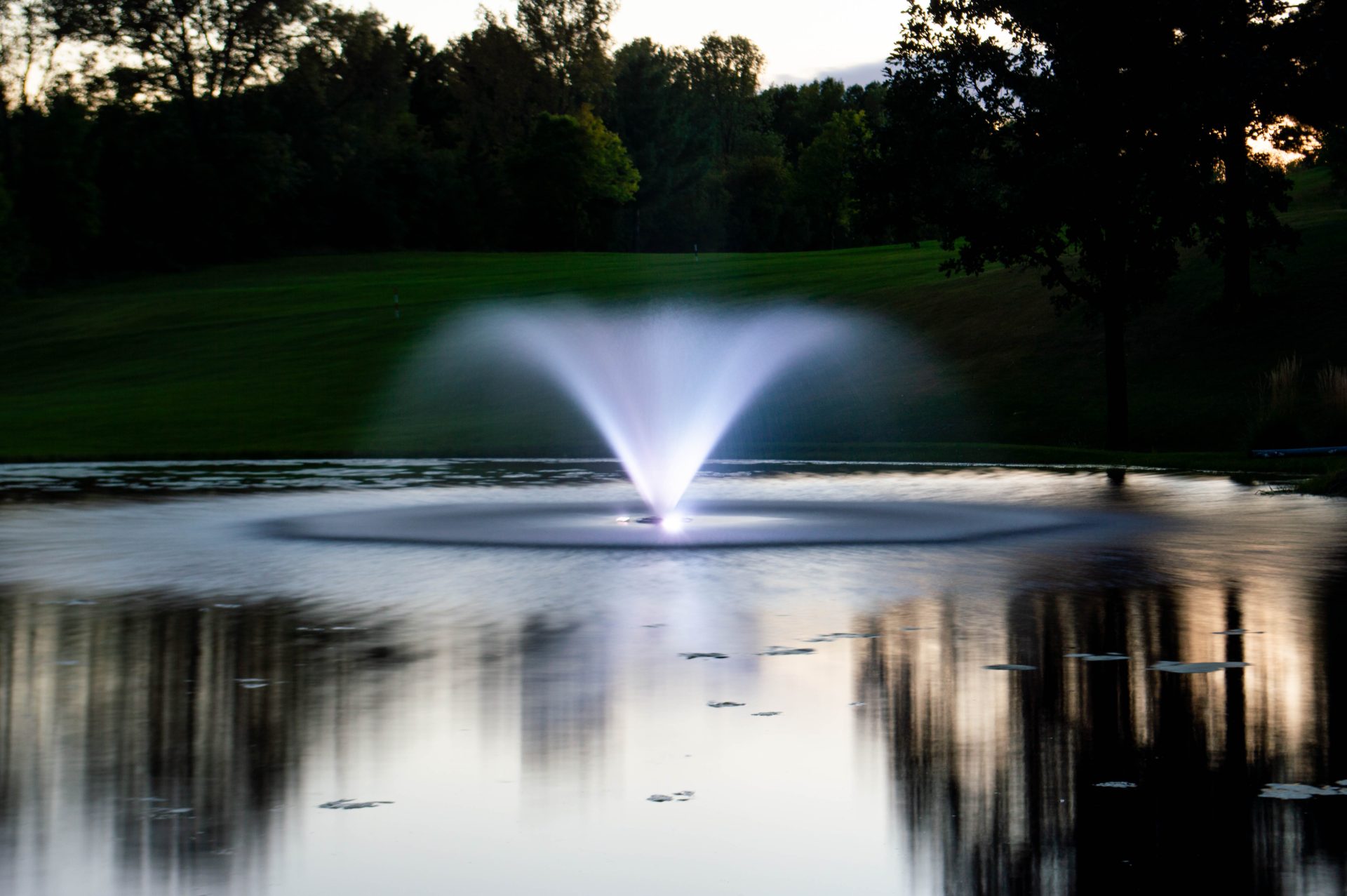 Kasco 4400HVFX 1 HP Display Aerator With C-85 Control Panel (240V) - Image 2